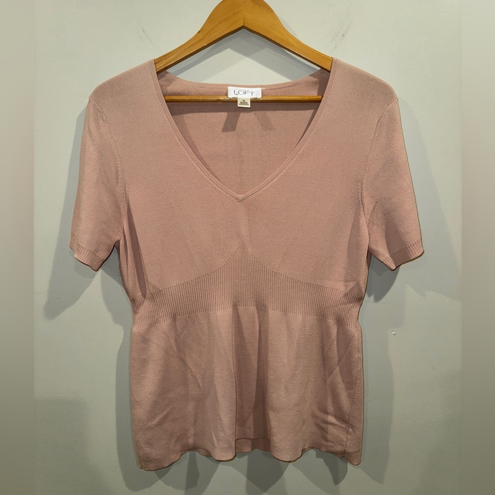 Ann Taylor‎ LOFT Women's Blush Short Sleeve V-Neck Top XL